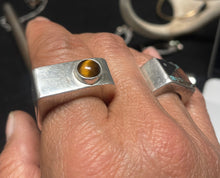 Load image into Gallery viewer, Tiger&#39;s Eye and Sterling Silver Ring