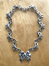 Load image into Gallery viewer, Vintage Sterling Silver Taxco linked choker necklace